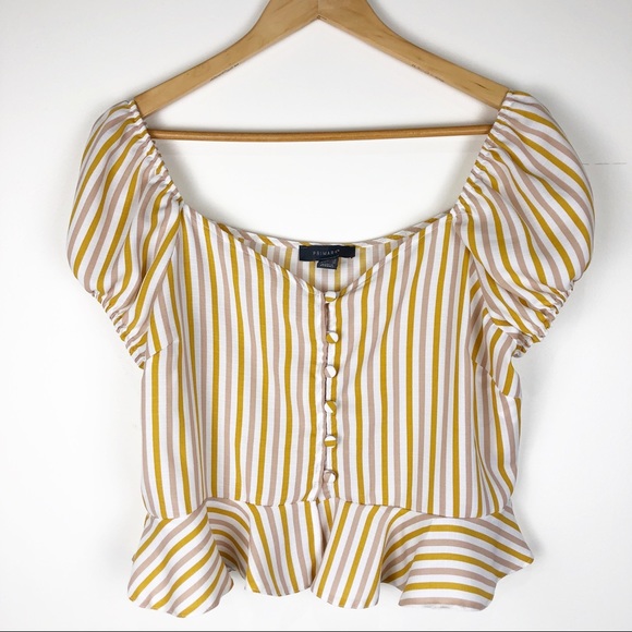 ☀️Adorable Striped Crop Top with Buttons - Picture 7 of 9